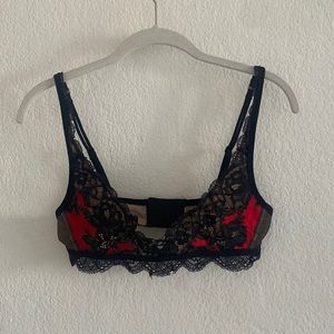 Sexy Victoria’s Secret Lace Red/Black Bra